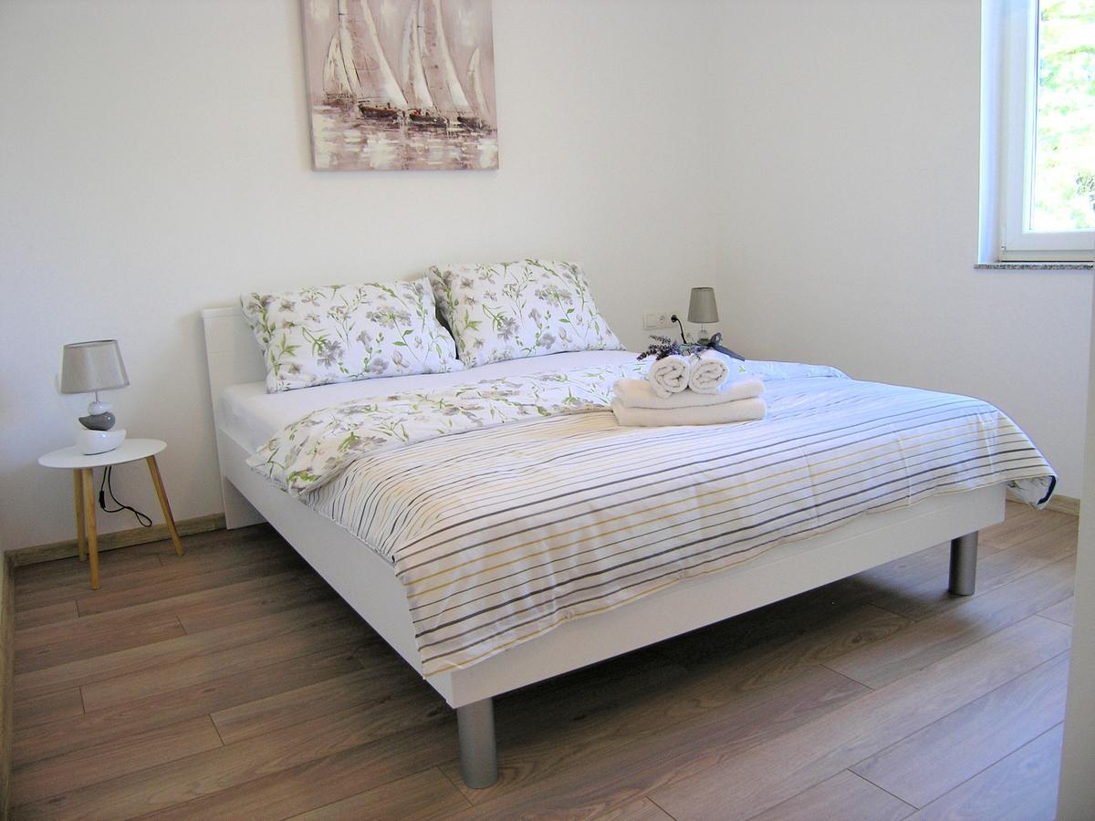 Apartman Danijel Krk Town Exterior photo